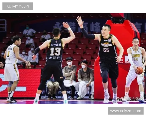 CBA焦点对决辽宁男篮迎战上海男篮力争季后赛席位的关键之战